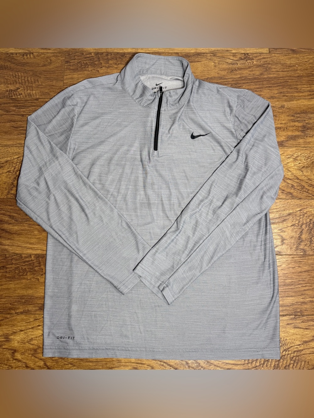 Nike Dri-FIT 1/4 Zip Long Sleeve Pullover Mock Neck - Men’s L Gray